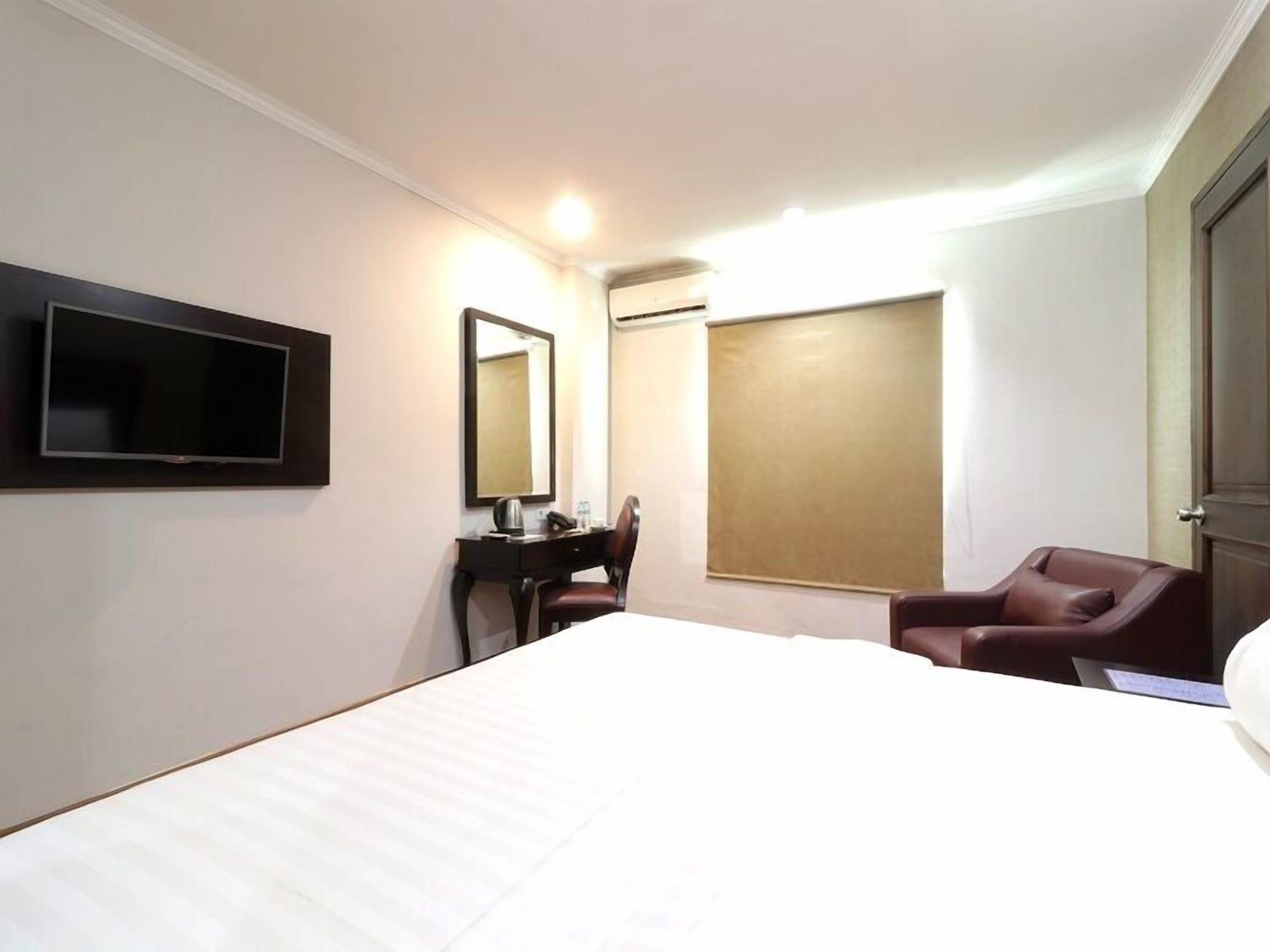 P Hotel Jakarta Exteriér fotografie